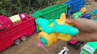 WADIDAU !!! Mobil Truk Tronton Panjang memuat  Mainan Mobil Mobilan Truk Molen, Truk Mixer, Ambulan