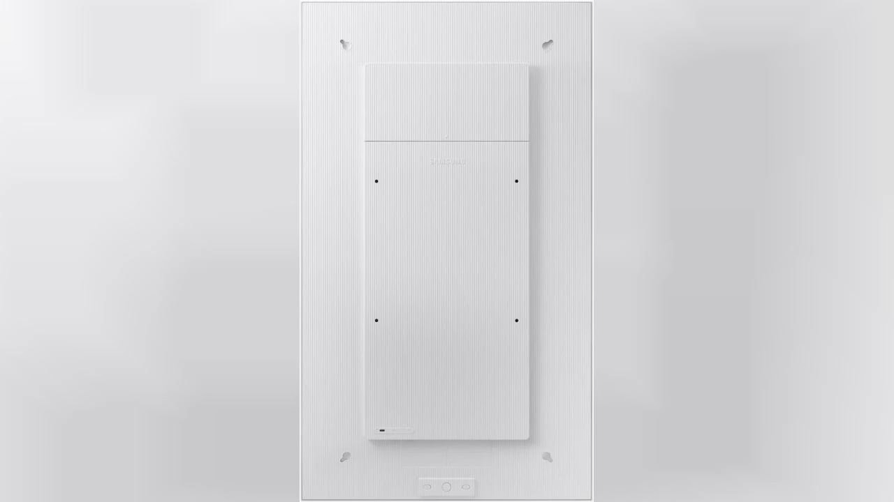 Review: Samsung 32" EMDX Series Color E-Paper QHD Smart Signage, Ultra Thin Lightweight Frame,...