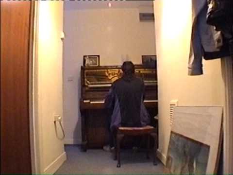 Blue sky thinking. impromptu jazz piano performanc...