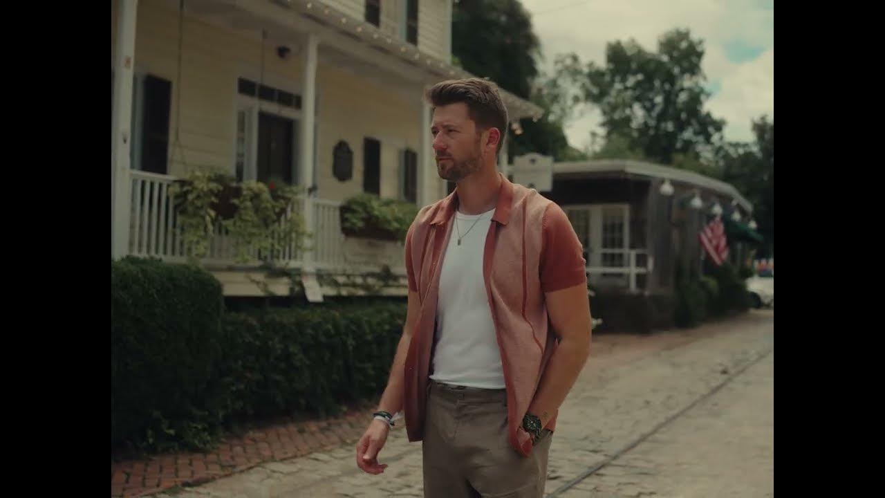 Adam Doleac - Didn't We (Official Music Video) Adam Doleac - Didn't We (Official Music Video)