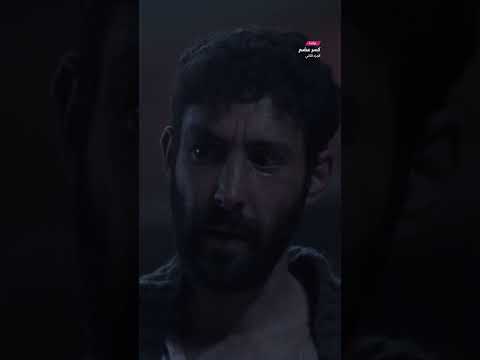 أنا عم إضحك كل الوقت لأنه عم يطعموني كلشي كسر عضم2