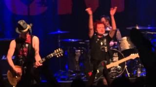 Miniatura de vídeo de "Sum 41 - "Still Waiting" (Live in San Diego 1-8-13)"