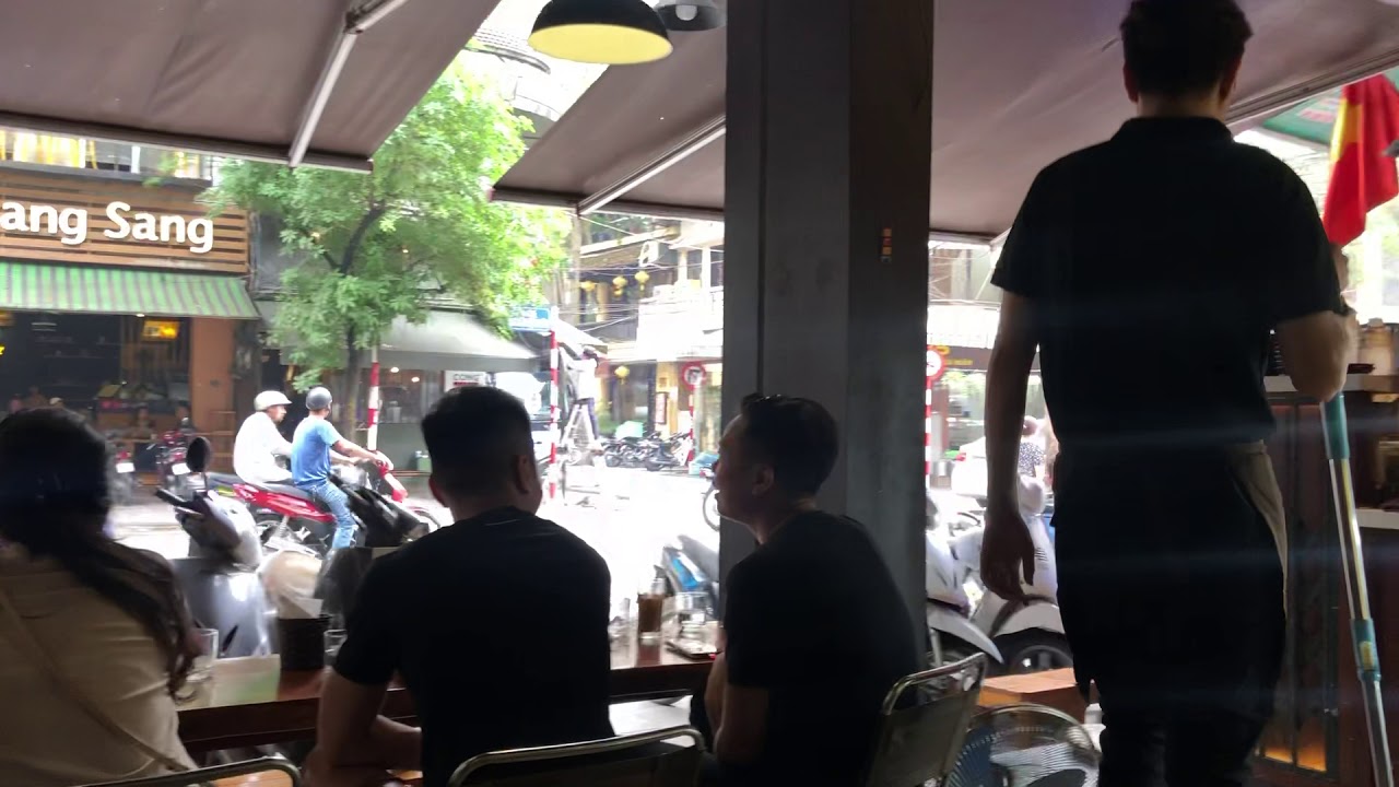 quán cafe kín đáo ở hà nội New Người Hà Nội uống Cafe và làm việc tại quán Cafe như thế nào .