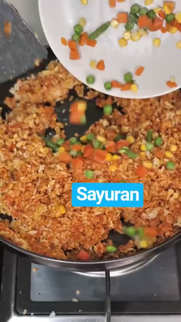 Bikin kreasi makanan pedes?? Yakali ga ikutan!! #AdaDiShorts #AdaBanyakRasa #WeAreMore