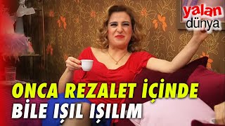 Kızlar, Zerrin'in Aşk Hayatının En Büyük Destekçisi! - Yalan Dünya Özel Klip