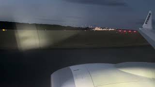 Ryanair 737 MAX 8-200 Landing at Bristol