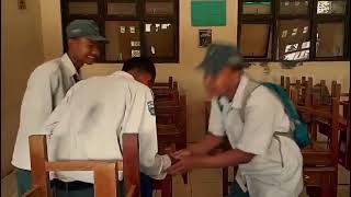 Contoh dialog teks negosiasi sederhana 1