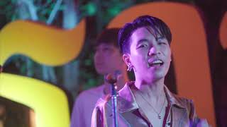 Polycat :: เพื่อนไม่จริง :: Live at สรวลหรรษา