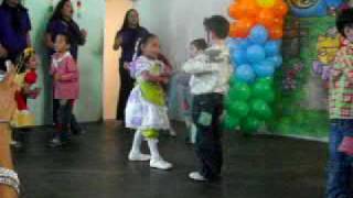 Amor que fica9Ivete Sangalo E Zezé de Camargo  E Luciano-Dança do Arraiá-Escola arte e manha 2009