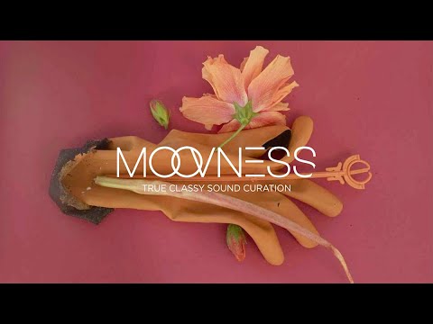 MAHALIA - PLASTIC PLANTS