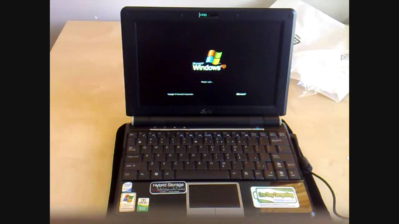 Eee PC 1000HA First boot - YouTube