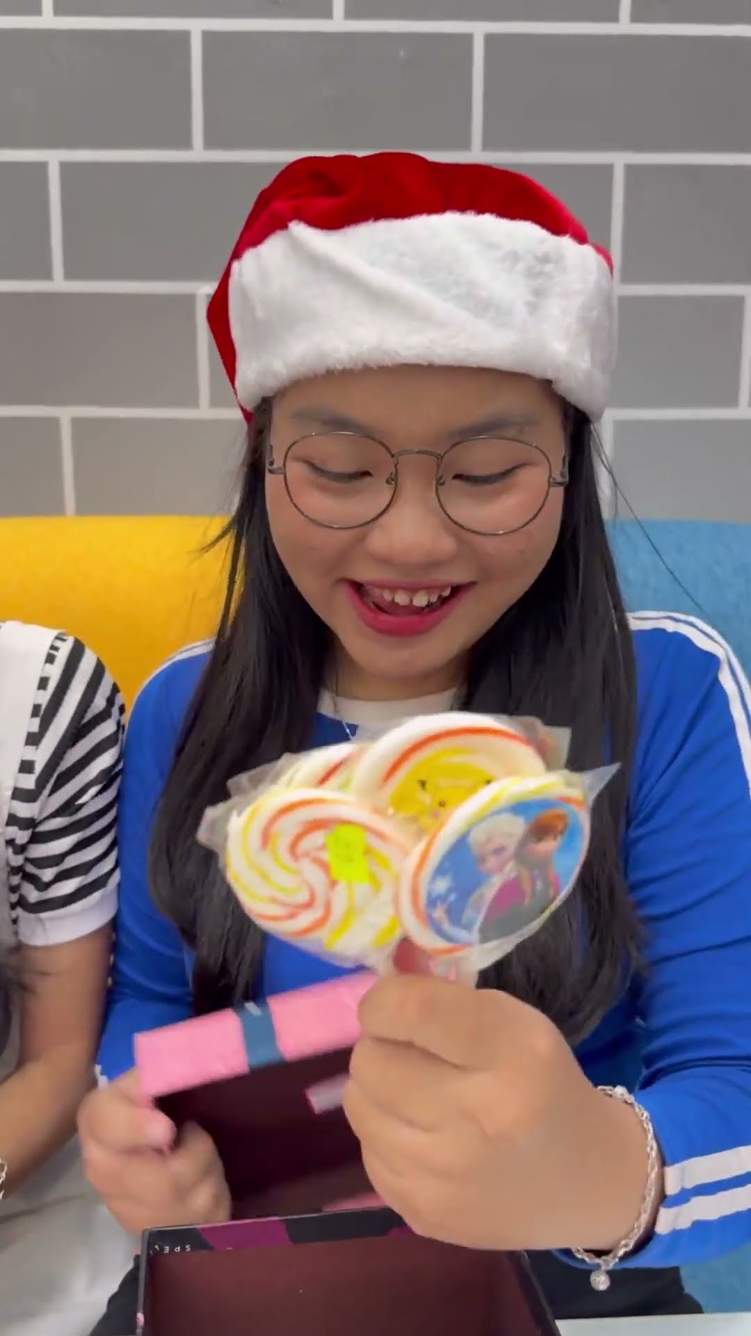 SH - Chị gái tham lam và nhận lấy cái kết nhớ đời || Greedy sister by choose left vs right