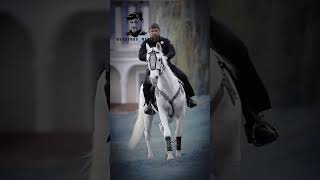 Кадыров и его лошадь#кадыров #чеченцы