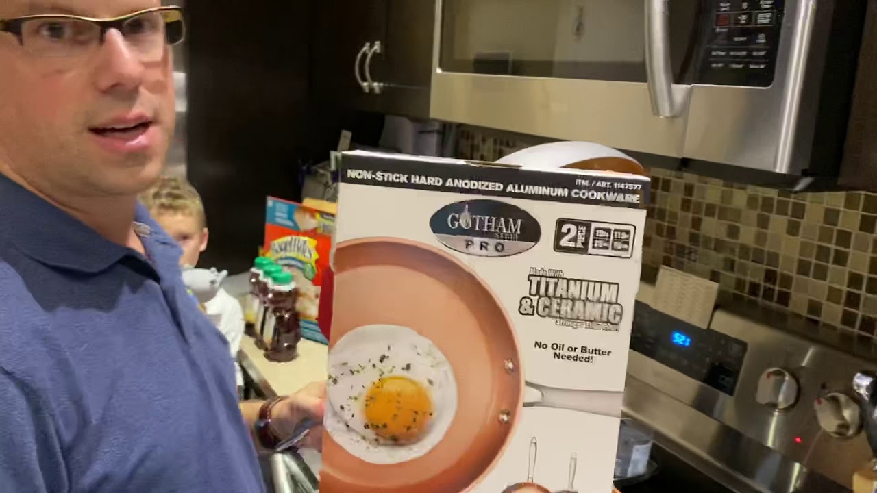 Testing review of Gotham pro pans titanium and ceramic fried egg