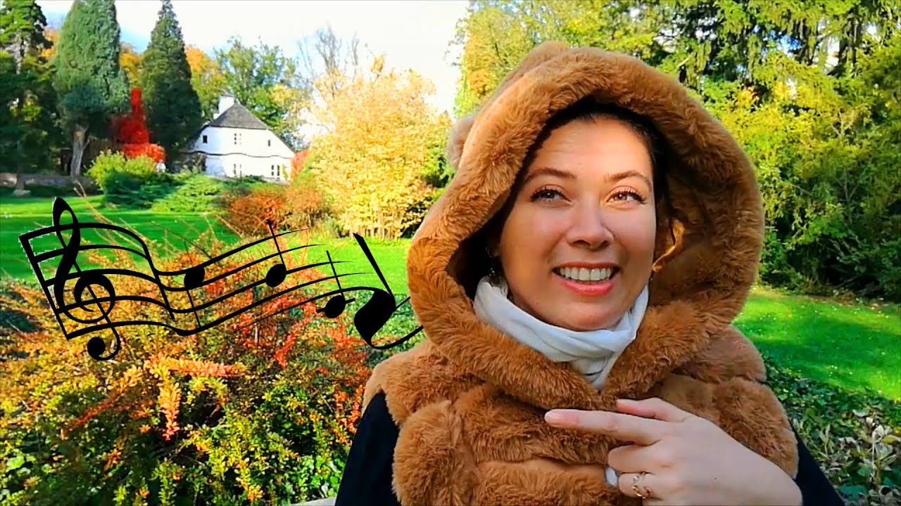 A casa onde nasceu Chopin e as folhas do outono em Żelazowa Wola