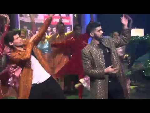 Louis and Zayn Bollywood Dancing on 1D Day (HD) - YouTube
