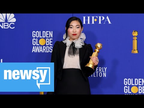 awkwafina-made-history-at-the-golden-globes