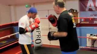 BILLY JOE SAUNDERS EXPLOSIVE PAD WORKOUT WITH JIMMY TIBBS / SAUNDERS v EUBANK JNR