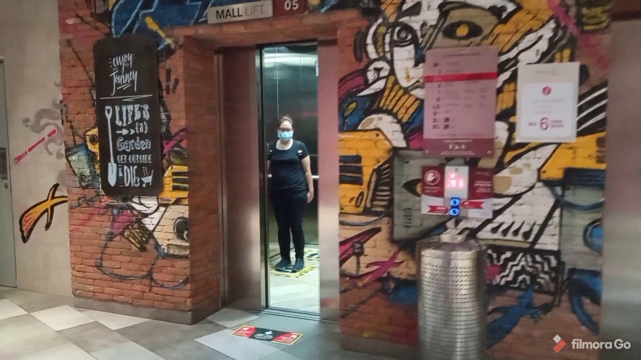 (Took Yesterday) Schindler 5500 Elevator at Pakuwon Mall Surabaya Touchless Outside & FIGS Indicator