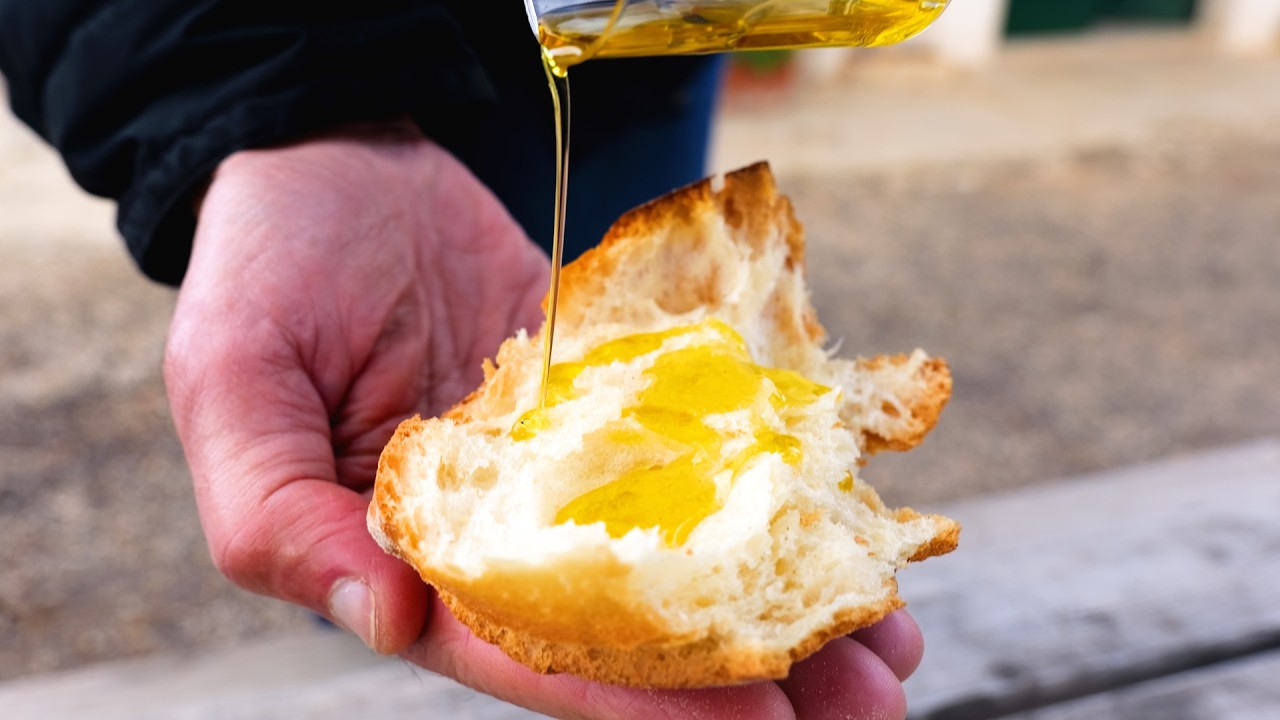 How Extra Virgin Olive Oil is Made in Italy with a Golden, Spicy Variety (Coratina)