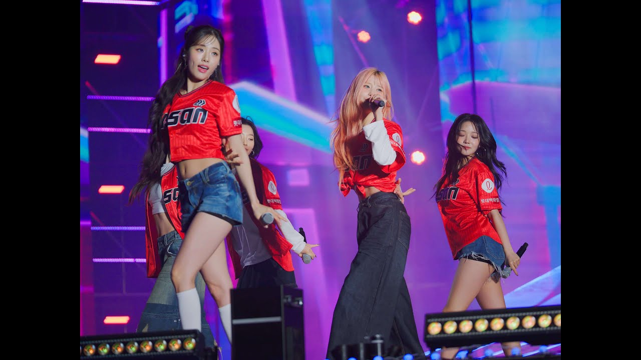 fromis_9 (프로미스나인) - dm @241103 롯데 레드 팬스티벌 직캠