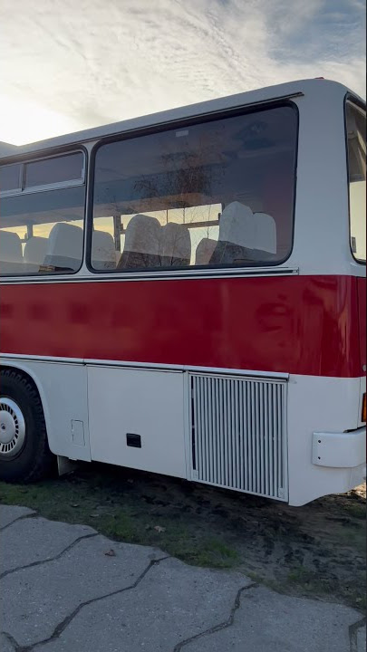 Ikarus 250 59 Rundherum