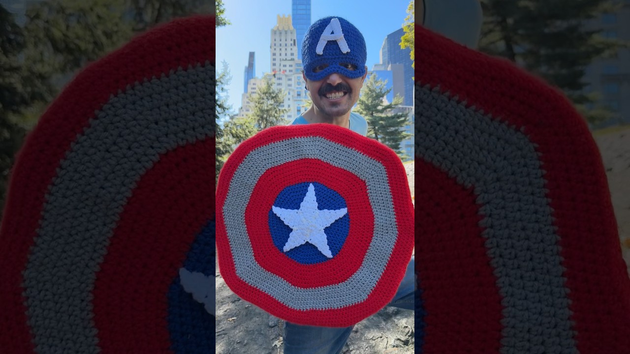 Crochet Captain America 🧶🇺🇸 in NYC 