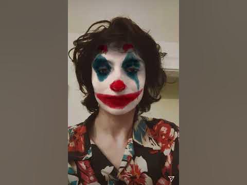 Finn Wolfhard singing - YouTube