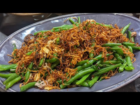 How to Make Green Beans with Toasted Almonds and Crispy Shallots | Amanda Freitag  | Rachael Ray Show