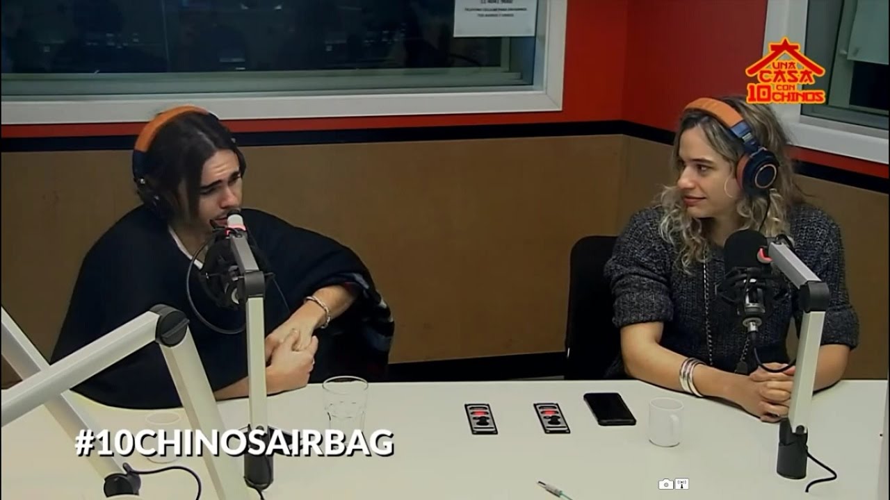 AIRBAG - Una Casa con 10 Chinos (03/05/2017)