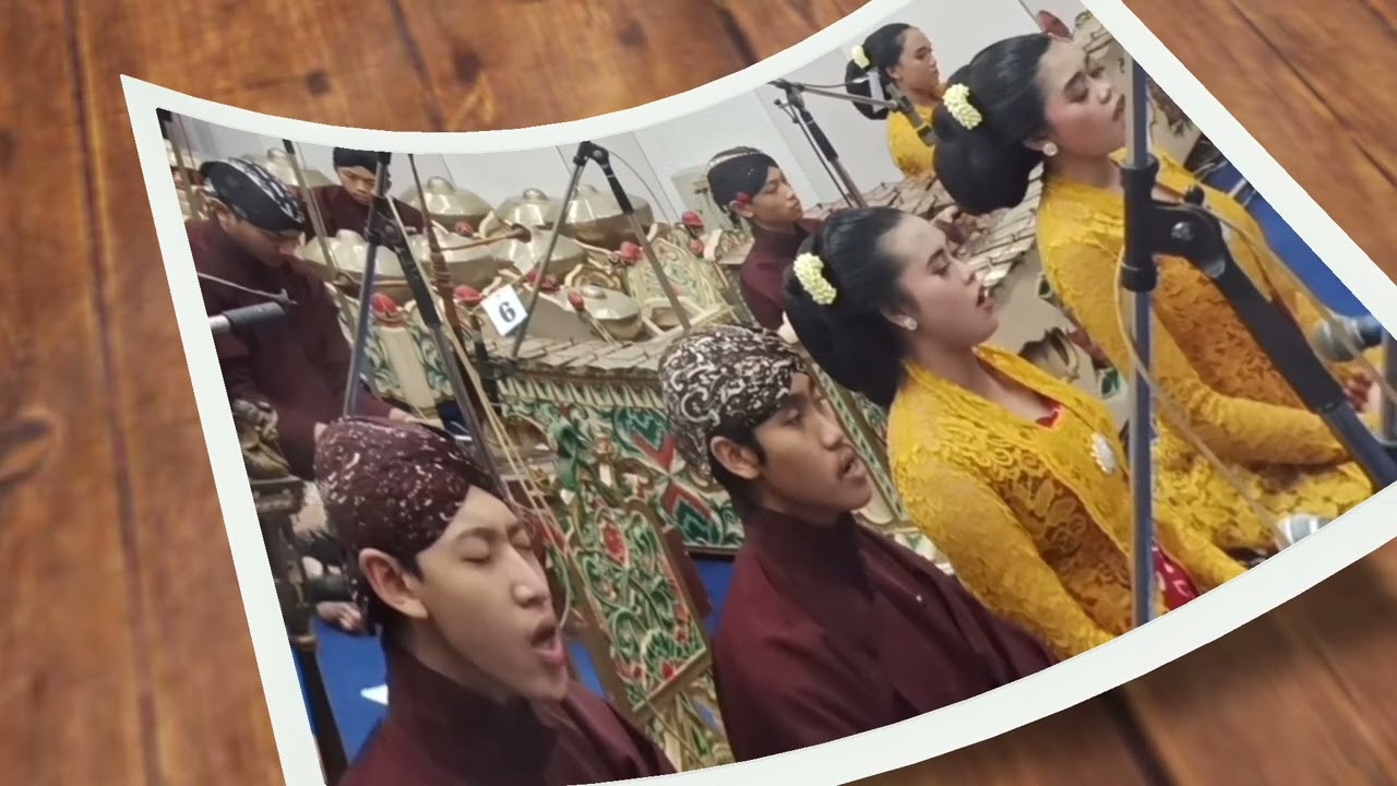 UYON-UYON SIANG RRI BERSAMA SMKI JOGJA