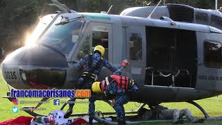 Helicóptero Sobrevuela por SFM con La Bandera Dominicana