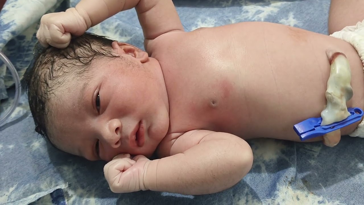 So cute boy 😍 naw Babu love ❤️❤️ my love Hospital 😍😍