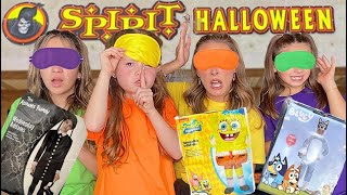 SHOPPING FOR OUR HALLOWEEN COSTUMES BLINDFOLDED 🤭😱 #trend #halloween #costume #trickortreat #fun 