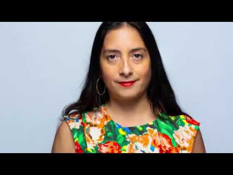 Video: Pengarang Lilliam Rivera Bercakap Mengenai Pentingnya Suara Latinx