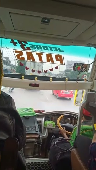 Interior Bus Ladju