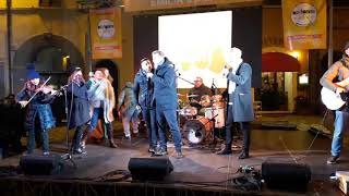 Download Lagu Simone Benini: \ MP3