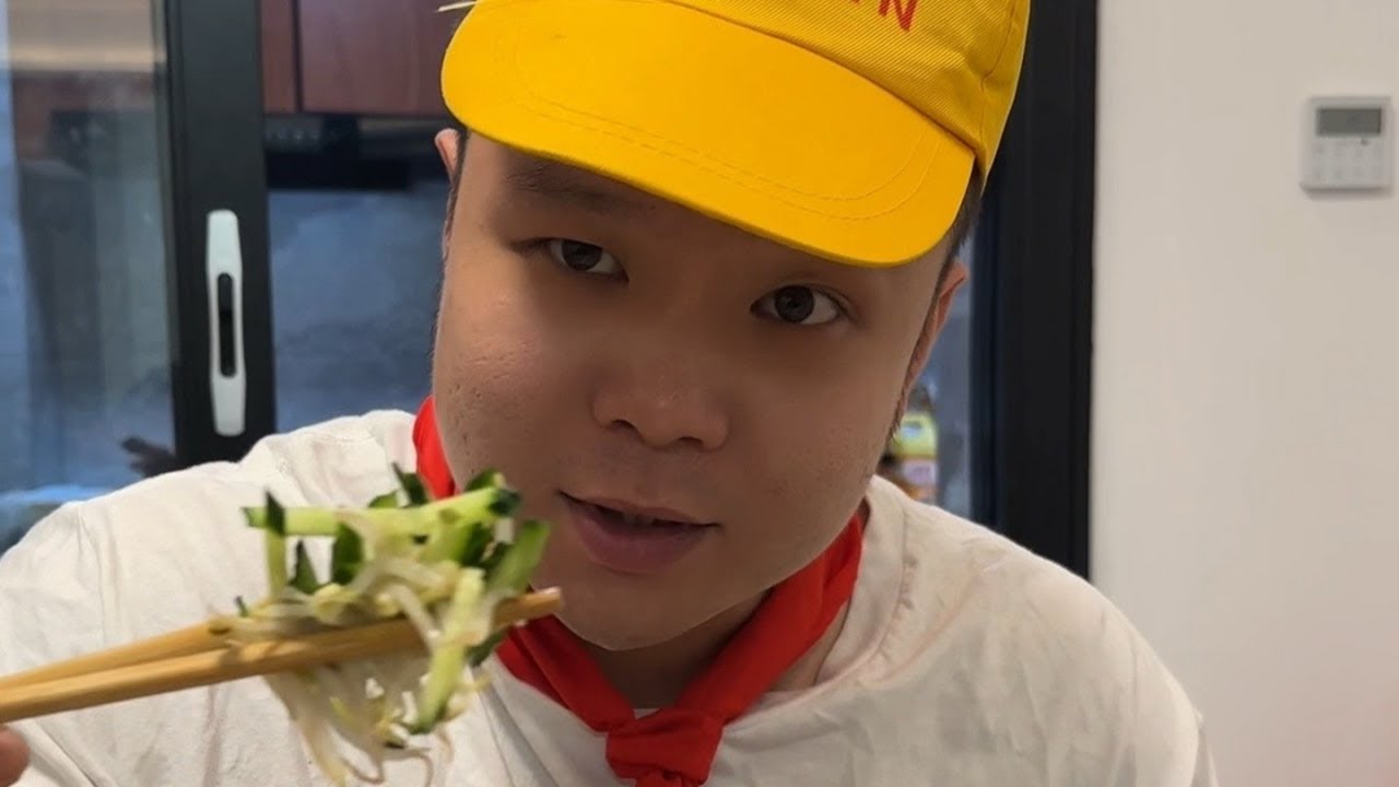 小时候吃个老吃家，我最爱吃面条了！