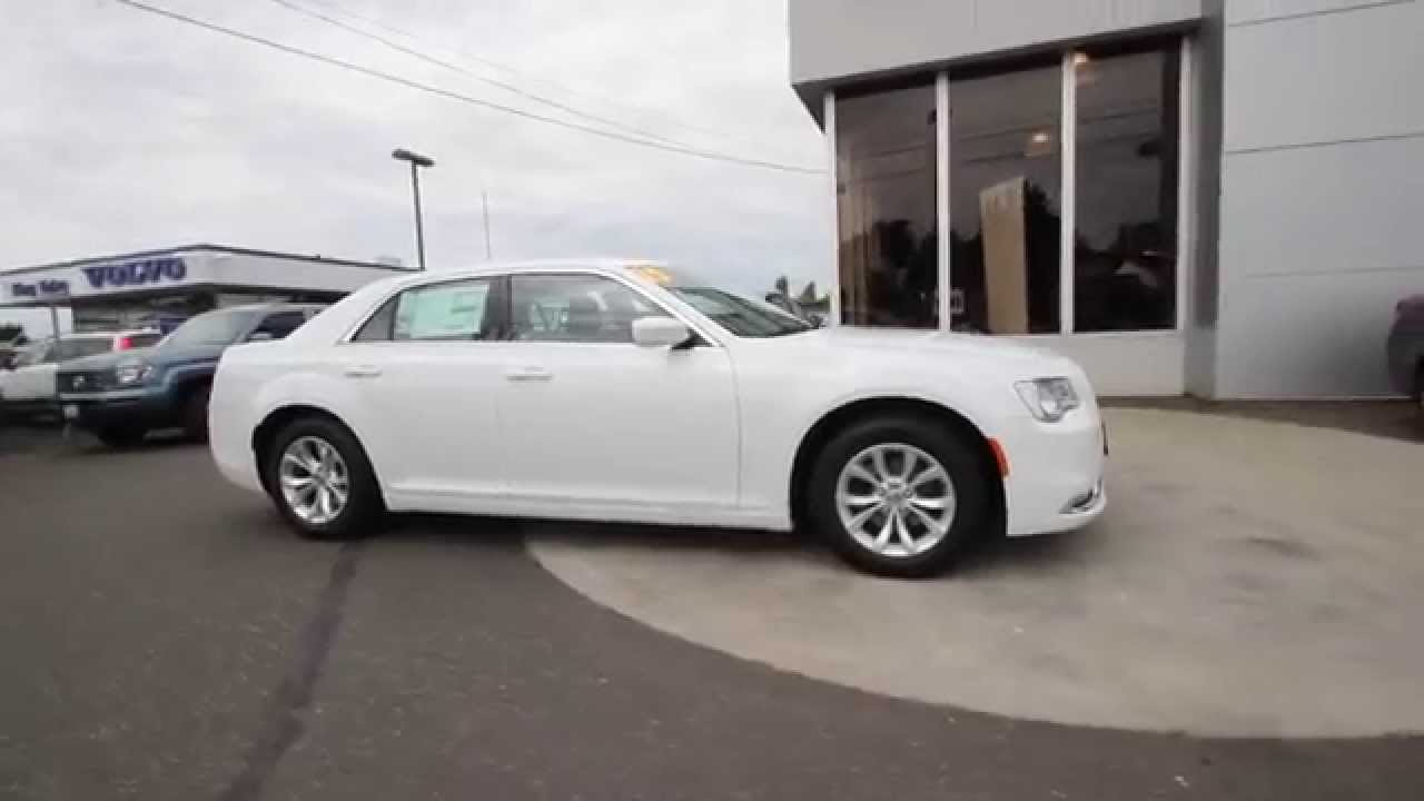2015 Chrysler 300 Limited Bright White Clearcoat
