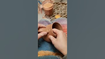Trimming & handling Mugs 😘 🍻 #shorts #pottery