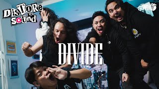 DIVIDE - Selamatkan Aku Live Session | GVFI Distore Sound