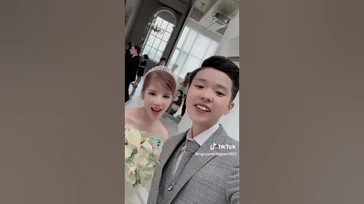 Tôm và Trinh đi chụp ảnh cưới
