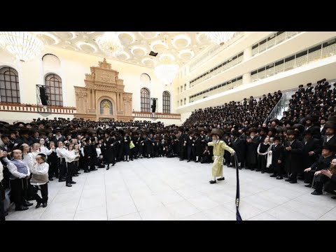 Mitzvah Tantz Of R Elimelch Biderman שמחת נישואי בן המשפיע רבי אלימלך בידרמן שליט א מצוה טאנץ
