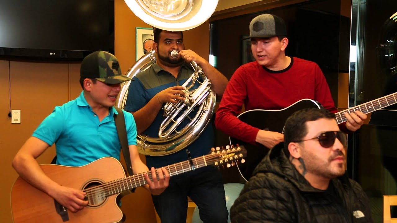 Los Plebes del Rancho y Ángel del Villar en Pepe's Office 