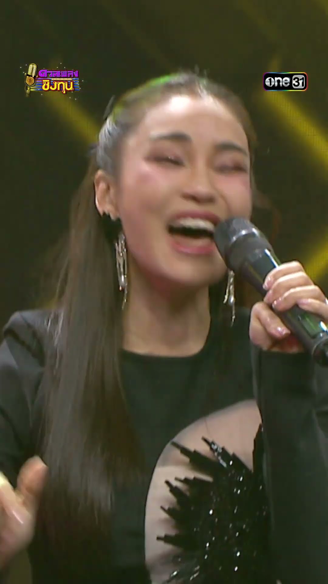 หญิงลั้ลลา :  “ชมพู่ ธัณย์สิตา”   #Shorts #ดวลเพลงชิงทุน | one31