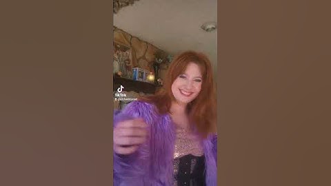 Starting the week in one of my favorite corsets! #corset #corsetry #corsetfashion