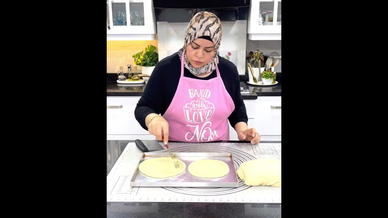 من اجمل المخبوزات والفطاير اللي ممكن تعمليها جوه البيت