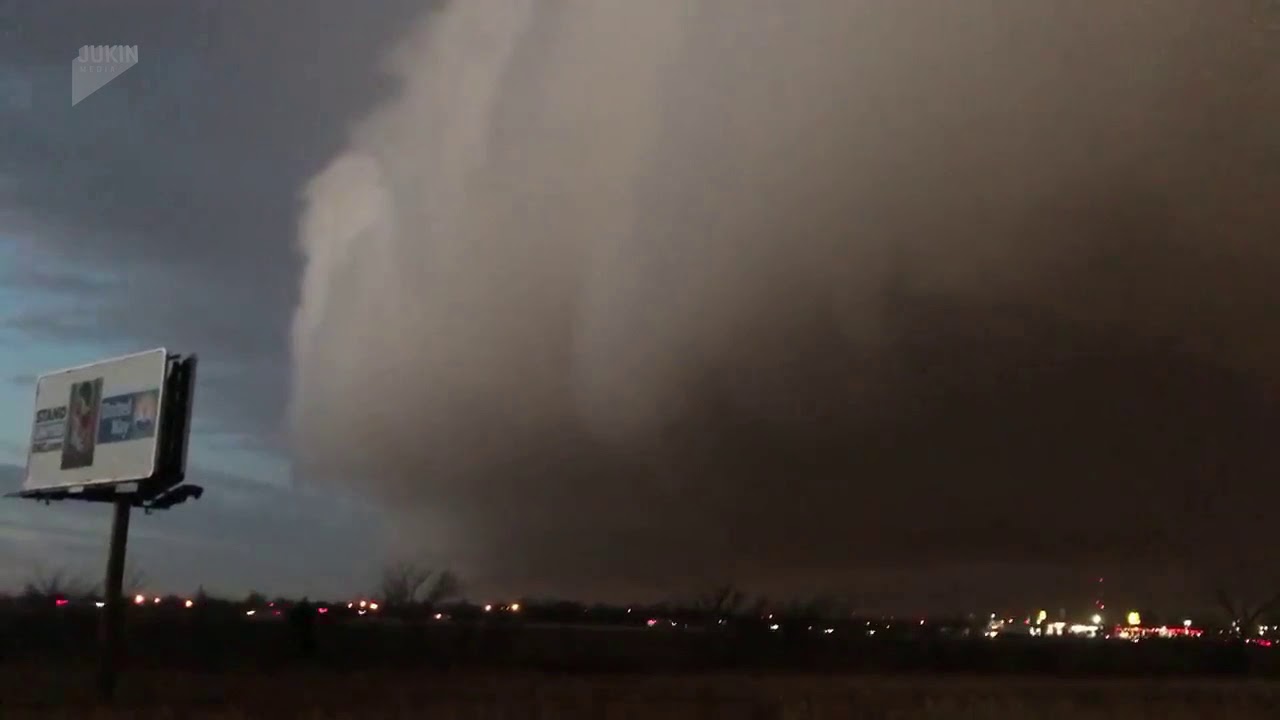 Winter storm rolling into Oklahoma City - YouTube