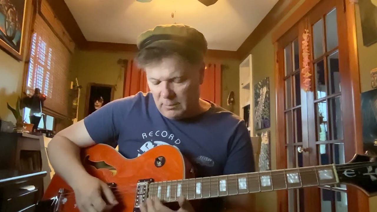 Epiphone Swingster - YouTube