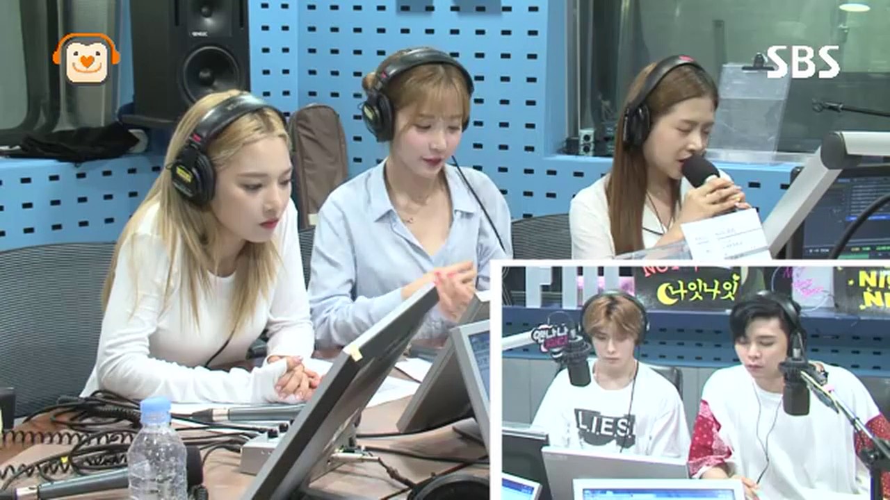 에이프릴 (채경, 채원), 나만 몰랐던 이야기 (원곡 아이유 IU) [SBS NCT의 night night! (나잇나잇)]